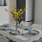 Apartment By The Sea - 20142