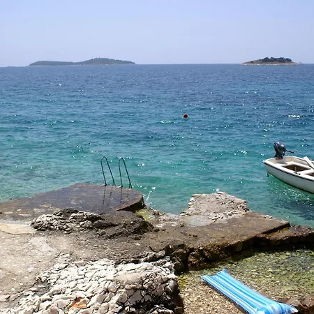 Apartment By The Sea - 20142 *