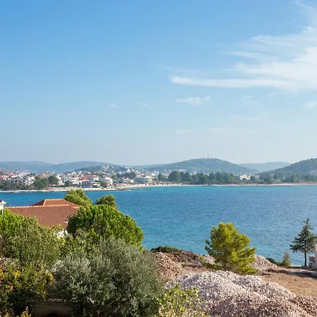 Appartement By The Sea - 20142 *