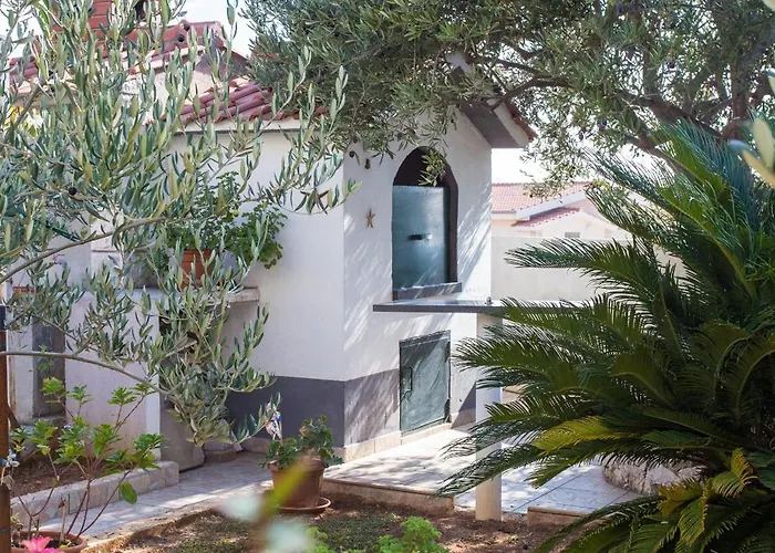 By The Sea - 20142 Apartamento